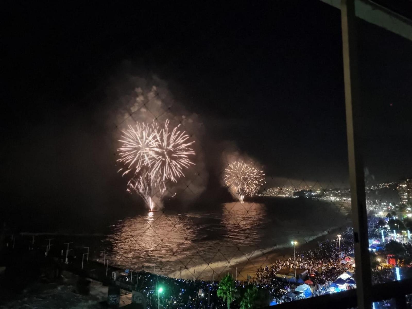 Apartamento Hermoso Departamento Frente Al Muelle Vergara - *